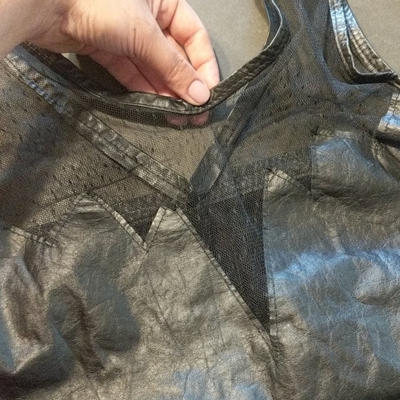 Vintage Black genuine leather Perfect Condition - Picture 4 of 4